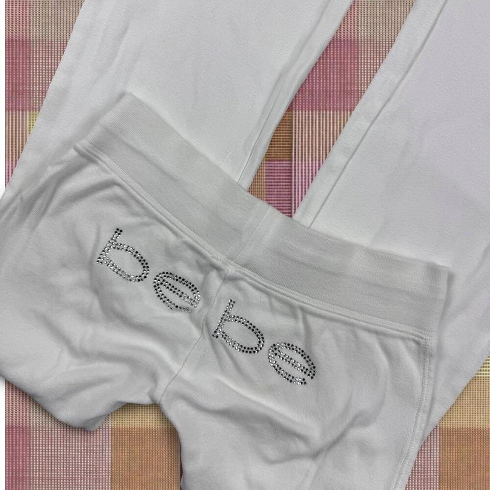 Vintage 2000’s White Bebe Sweatpants - Picture 2 of 7